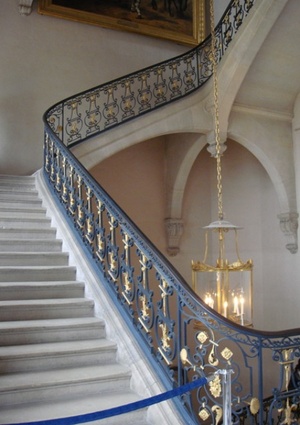 レーセル帝国物語　皇帝陛下に見初められた侍女見習い